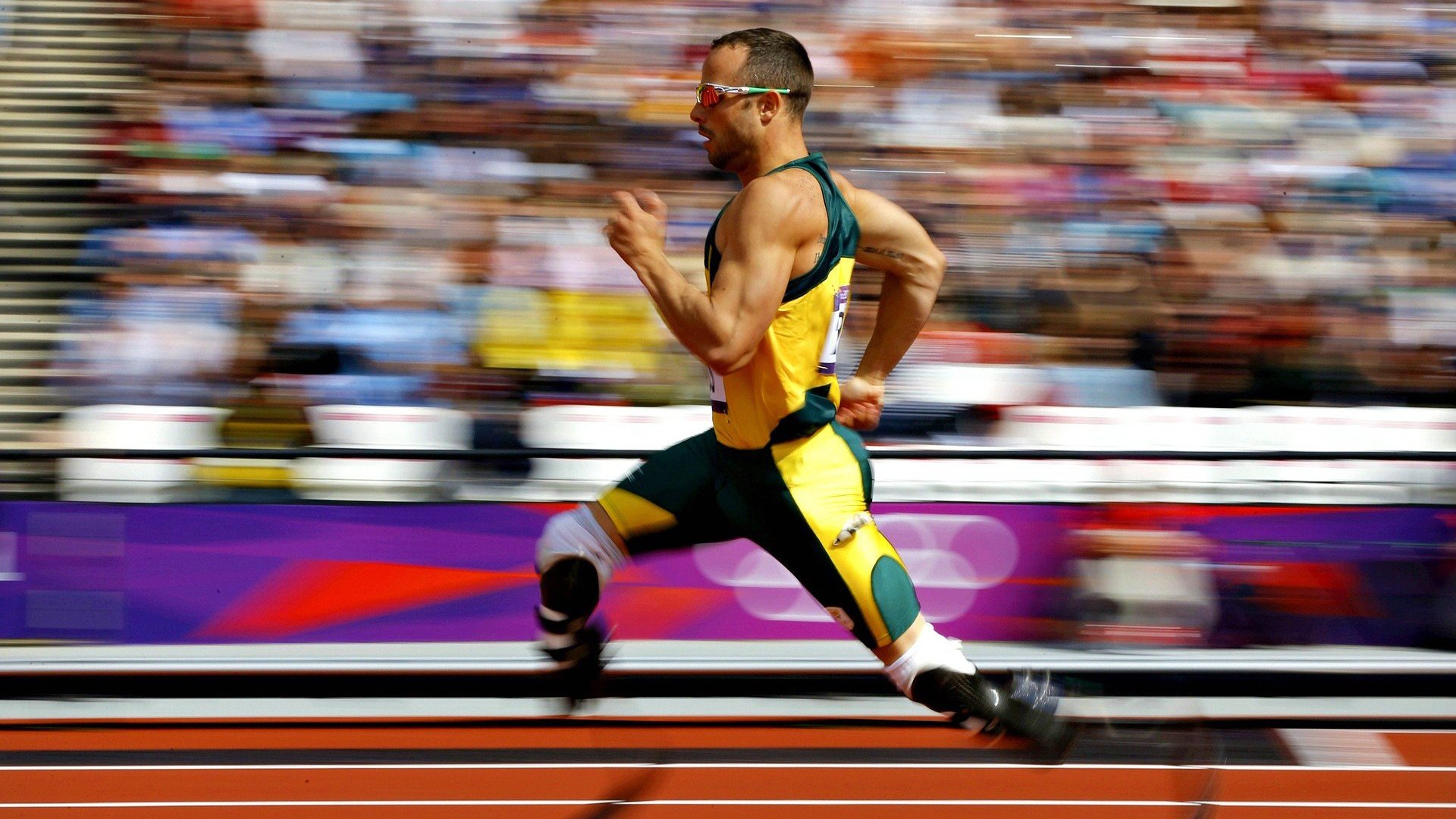 _户外攀岩比赛：攀登极限，勇者无惧_，户外攀岩的好处